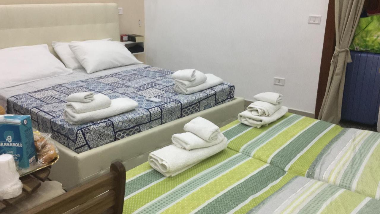 Bed and Breakfast Decumani Prestige Neapol Exteriér fotografie
